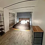 Appartement Atypique Clair Et Spacieux Avec Jardin